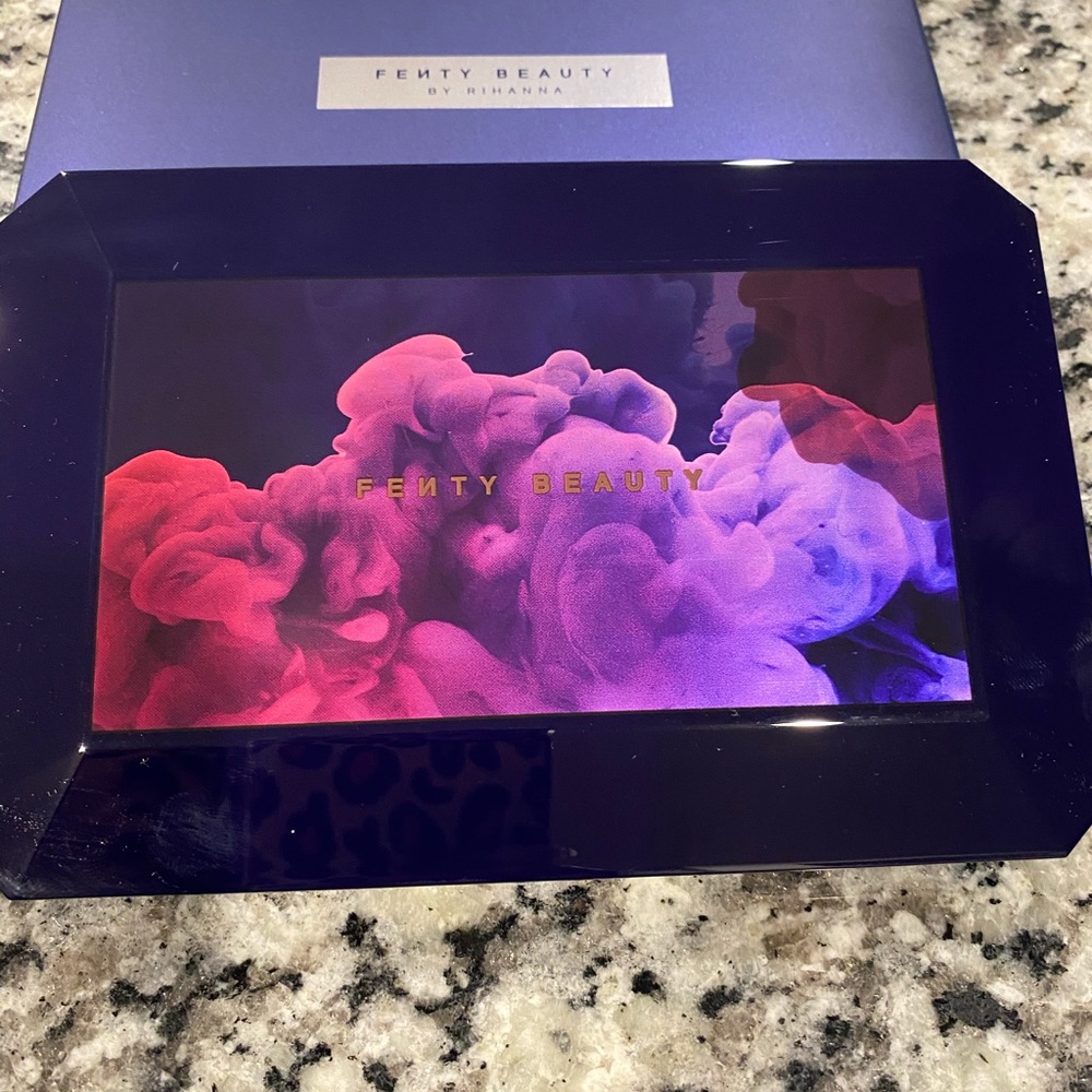 SOLD!!!!!!! Fenty Beauty - Picture 4 of 8